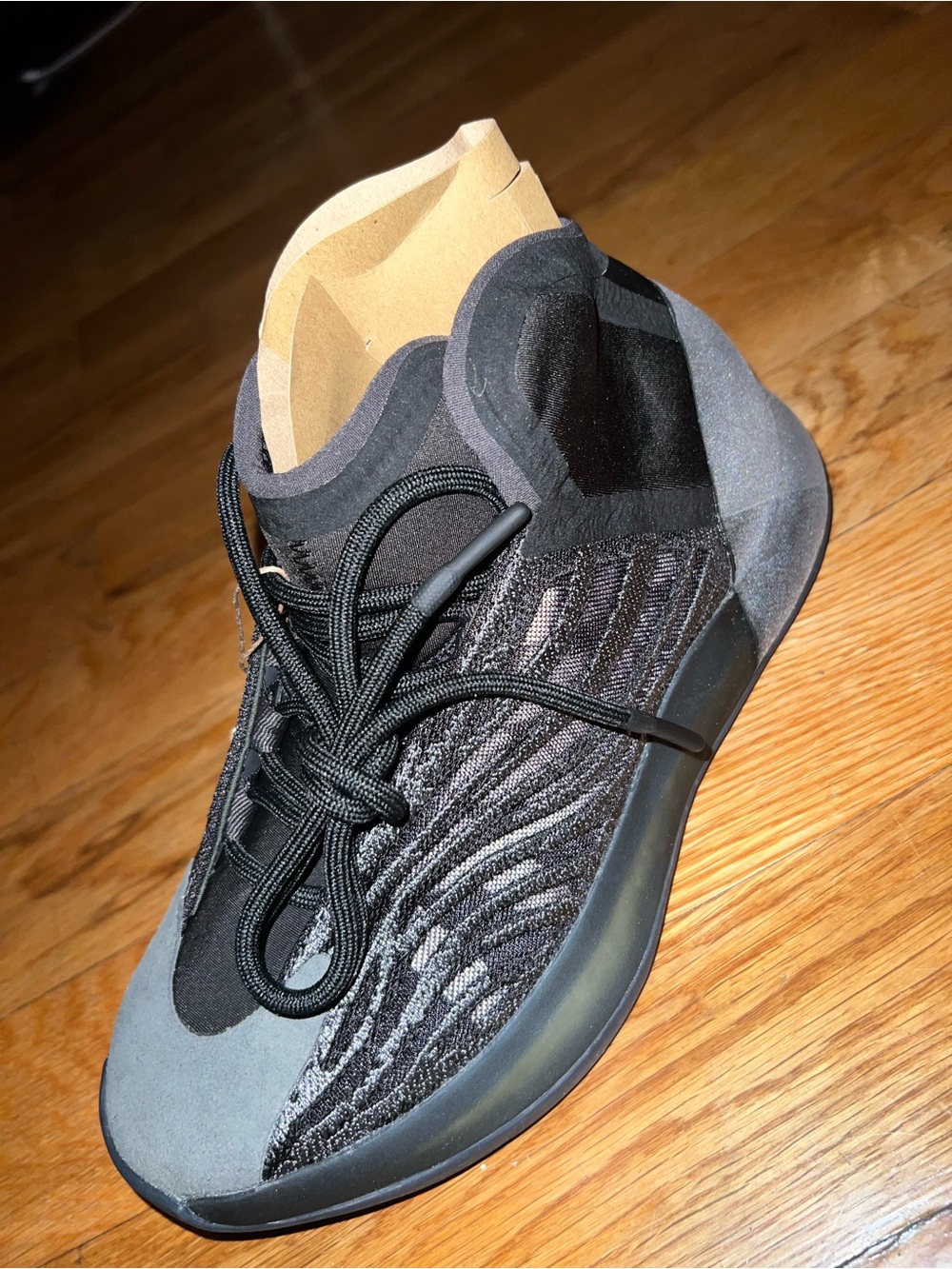 adidas Yeezy Quantum “Onyx” | Size 7